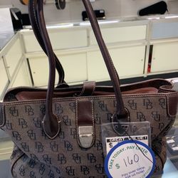 Dooney & Bourke Purse