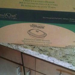 Pampered Chef Covered Baker