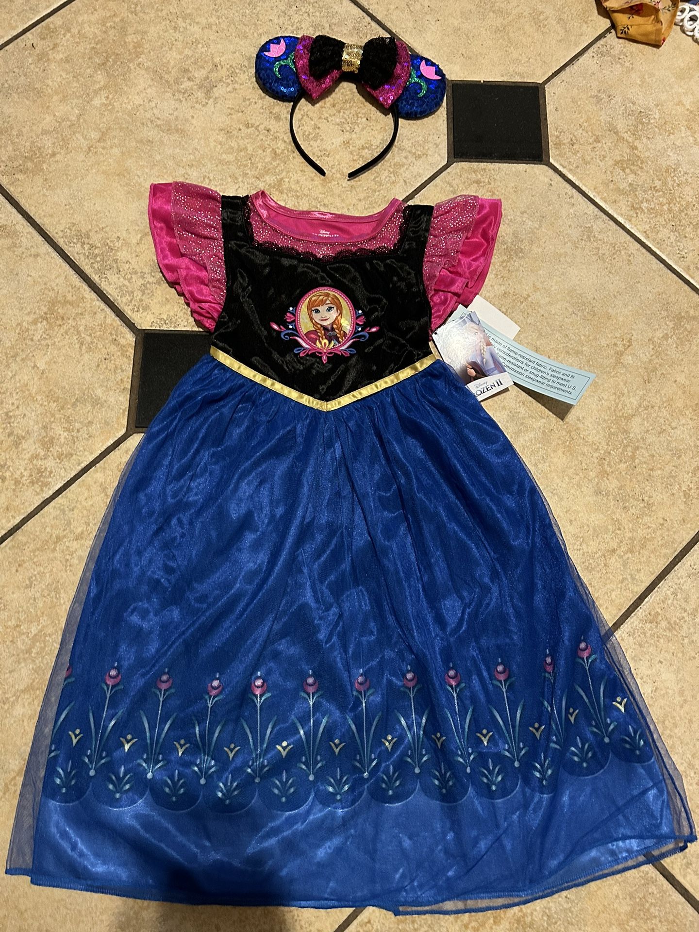 Brand New Elsa Dress 4t $15. Add Custom Headband For Another $15