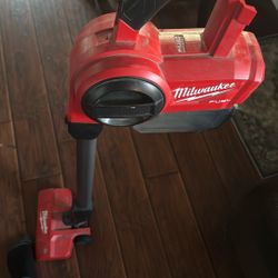 Milwaukee M18 Vacuum/ Espiradora 