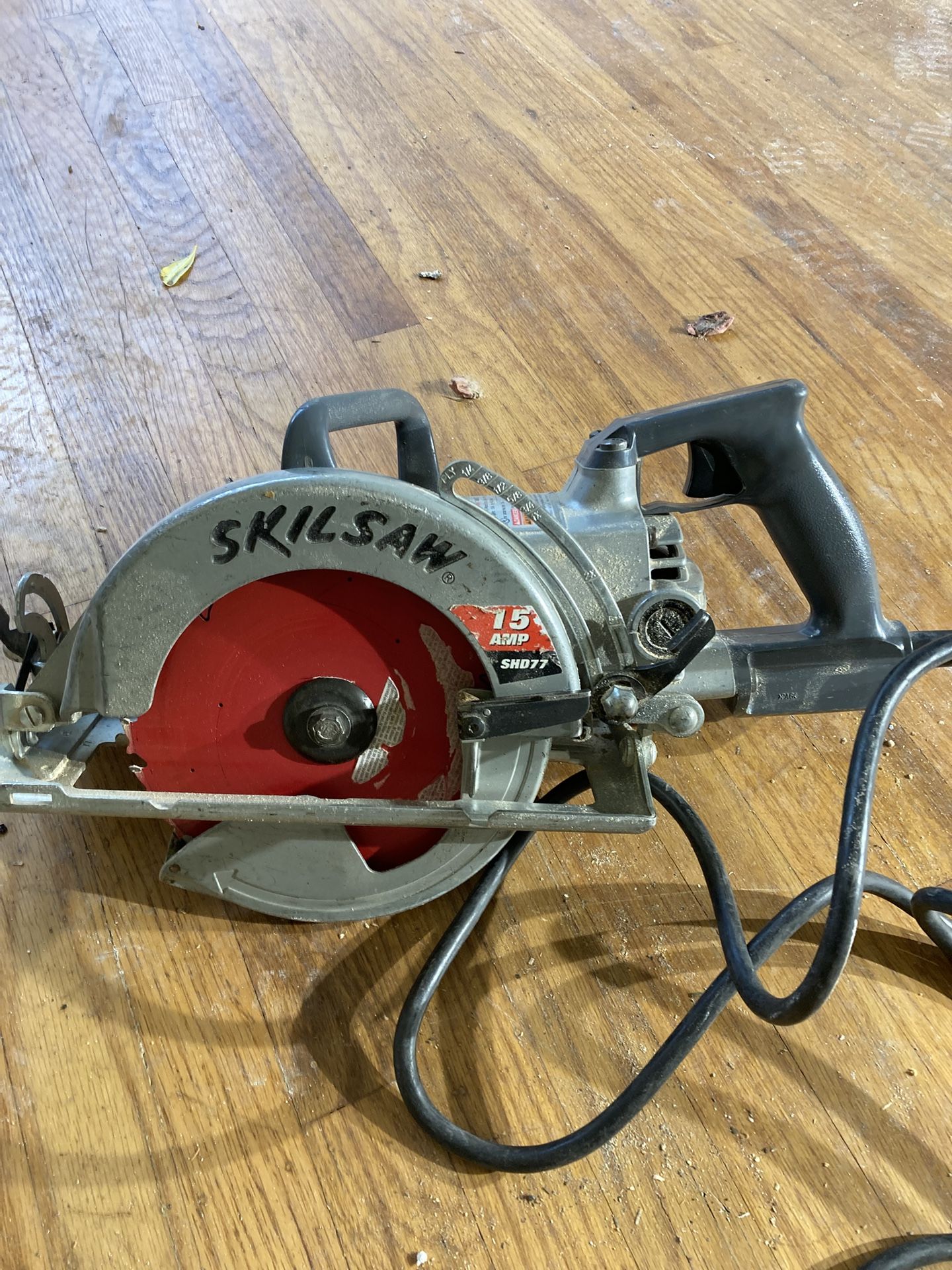 FOR SALE SKILL SAW 