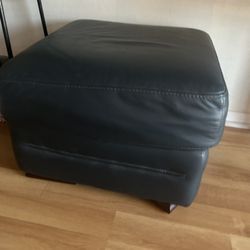 Comfy Roomy Ottoman 