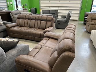 🌟 Reclining Sofa Sets on Clearance! Take it Home Today!