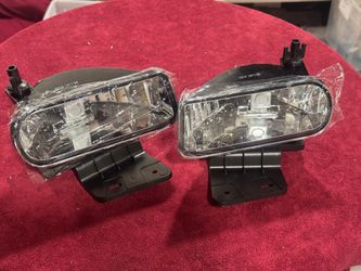 Fog Light Assembly for 1(contact info removed) Chevy Silverado Tahoe Suburban 1(contact info removed) HD        Fe5)