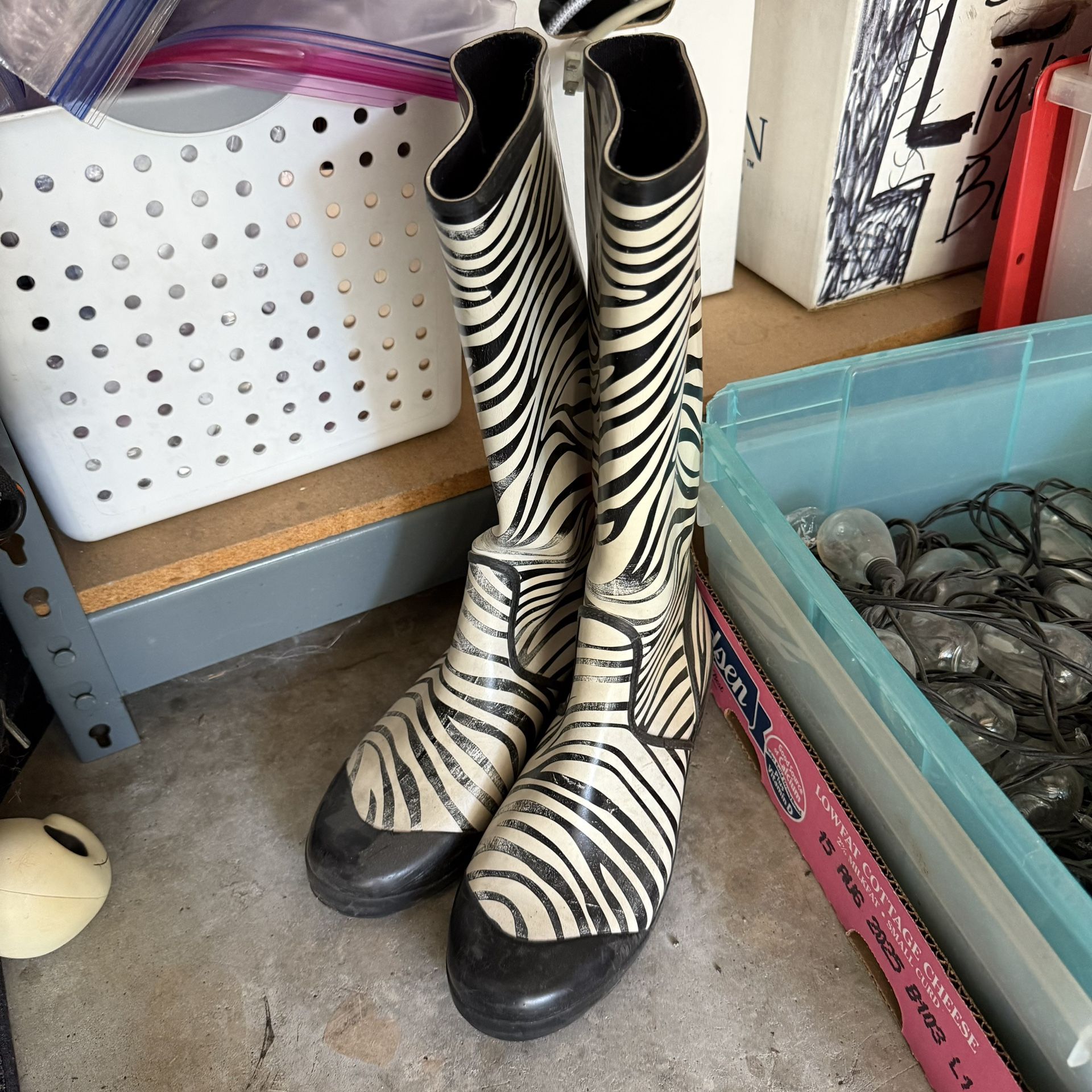 Rain boots zebra print size 10