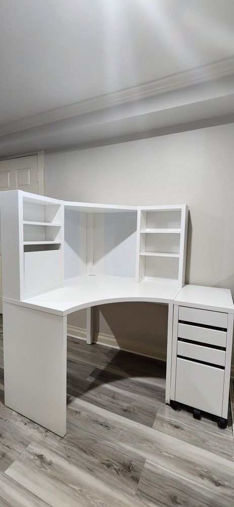 Ikea corner table and drawer set (white)