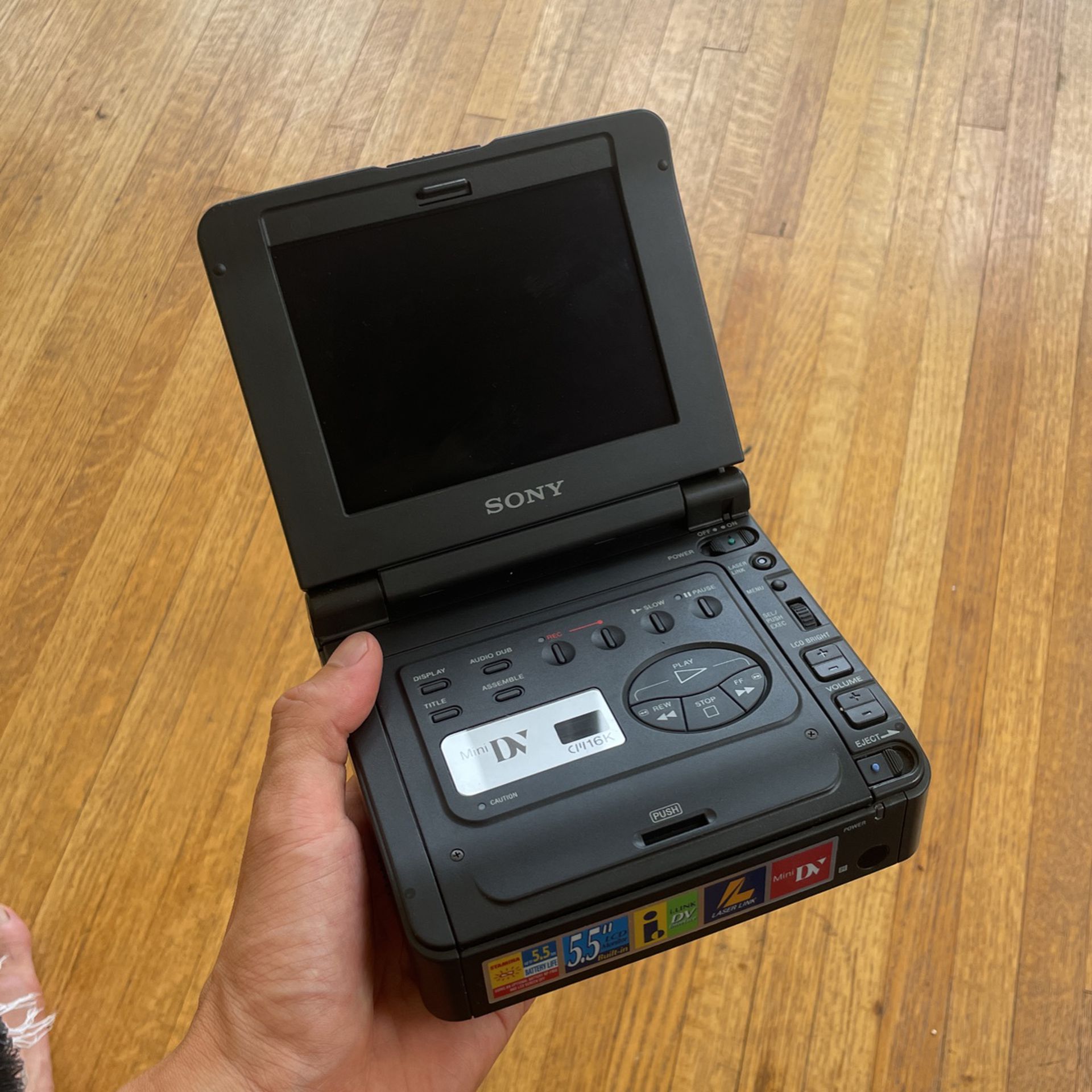 Sony GV - D900 Digital Video Cassette Recorder 