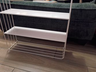 Wall shelf