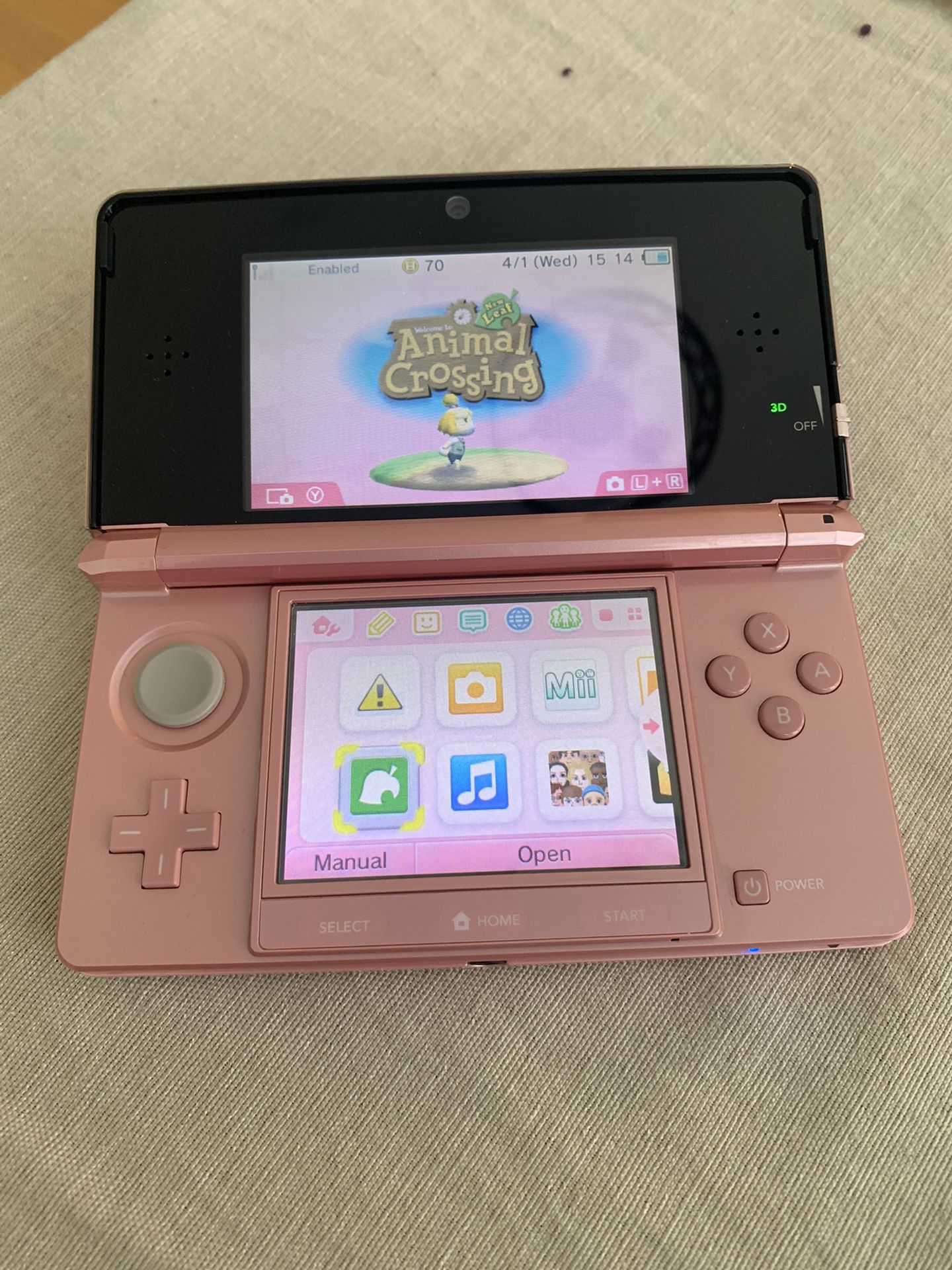 Pink Nintendo 3DS