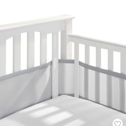 Breathable mesh crib liner