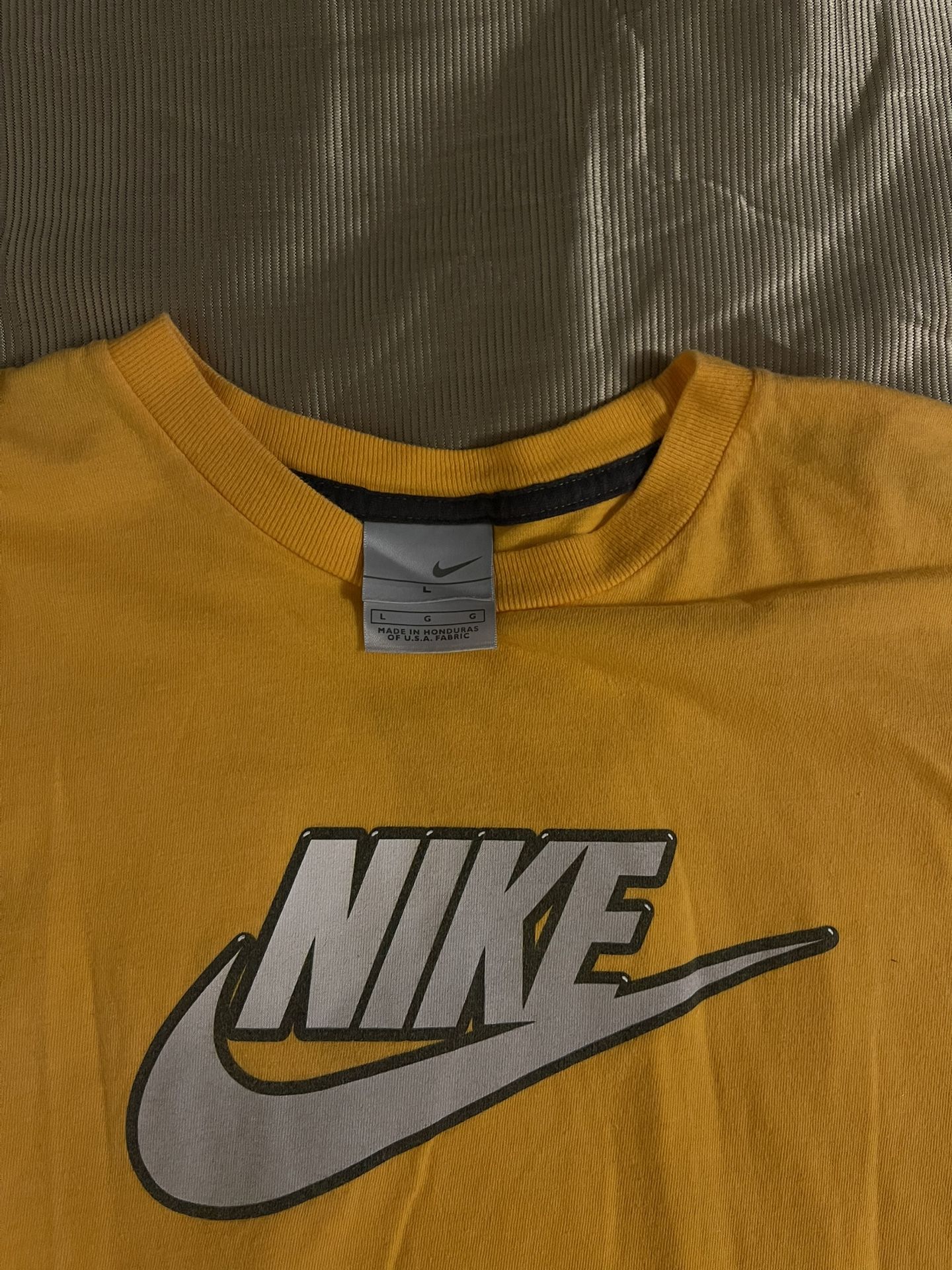 SILVER TAB NIKE