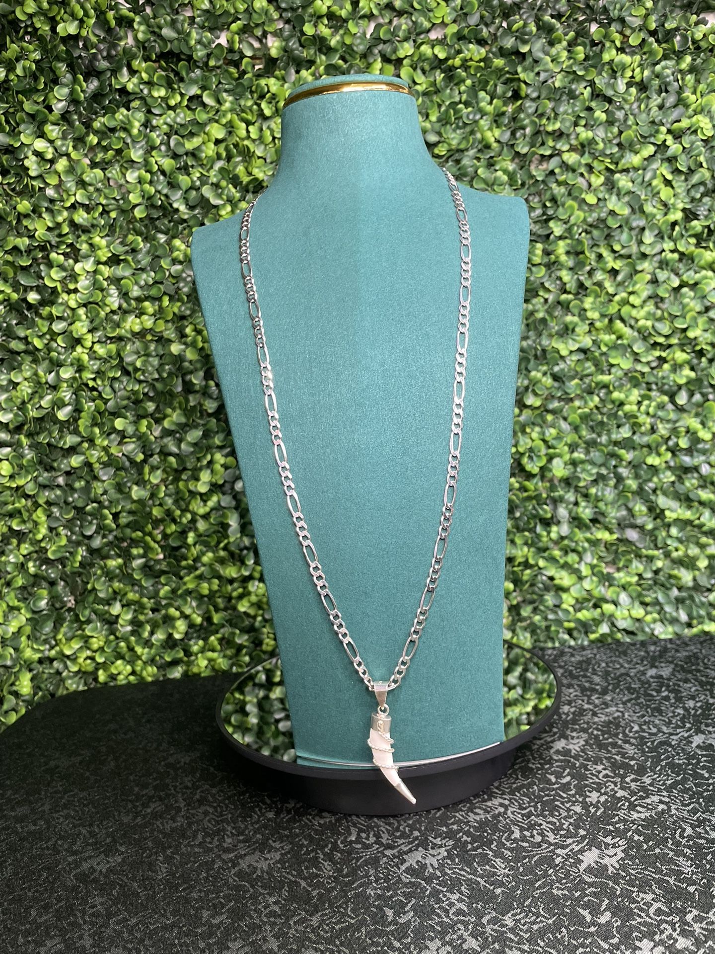 SILVER 9.25 WOLF FANG / PLATA .925 COLMILLO DE LOVO