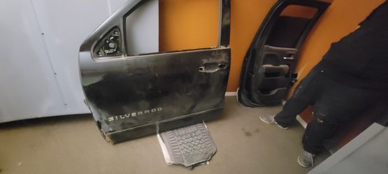 2019 Chevy Silverado driver front and back