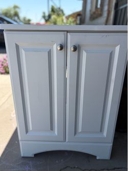 Bathroom Vanity with Sink 18”x24”