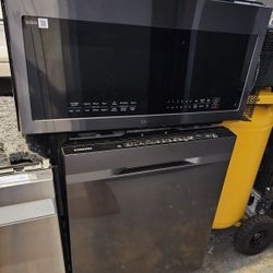 SAMSUNG DARK STAINLESS DISHWASHER WITH 3 RACKS AND MICROWAVE OVER THE RANGE....$ 550