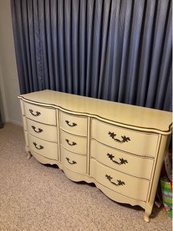 Wood antique bedroom set