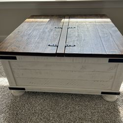 Coffee Table W/ Storage