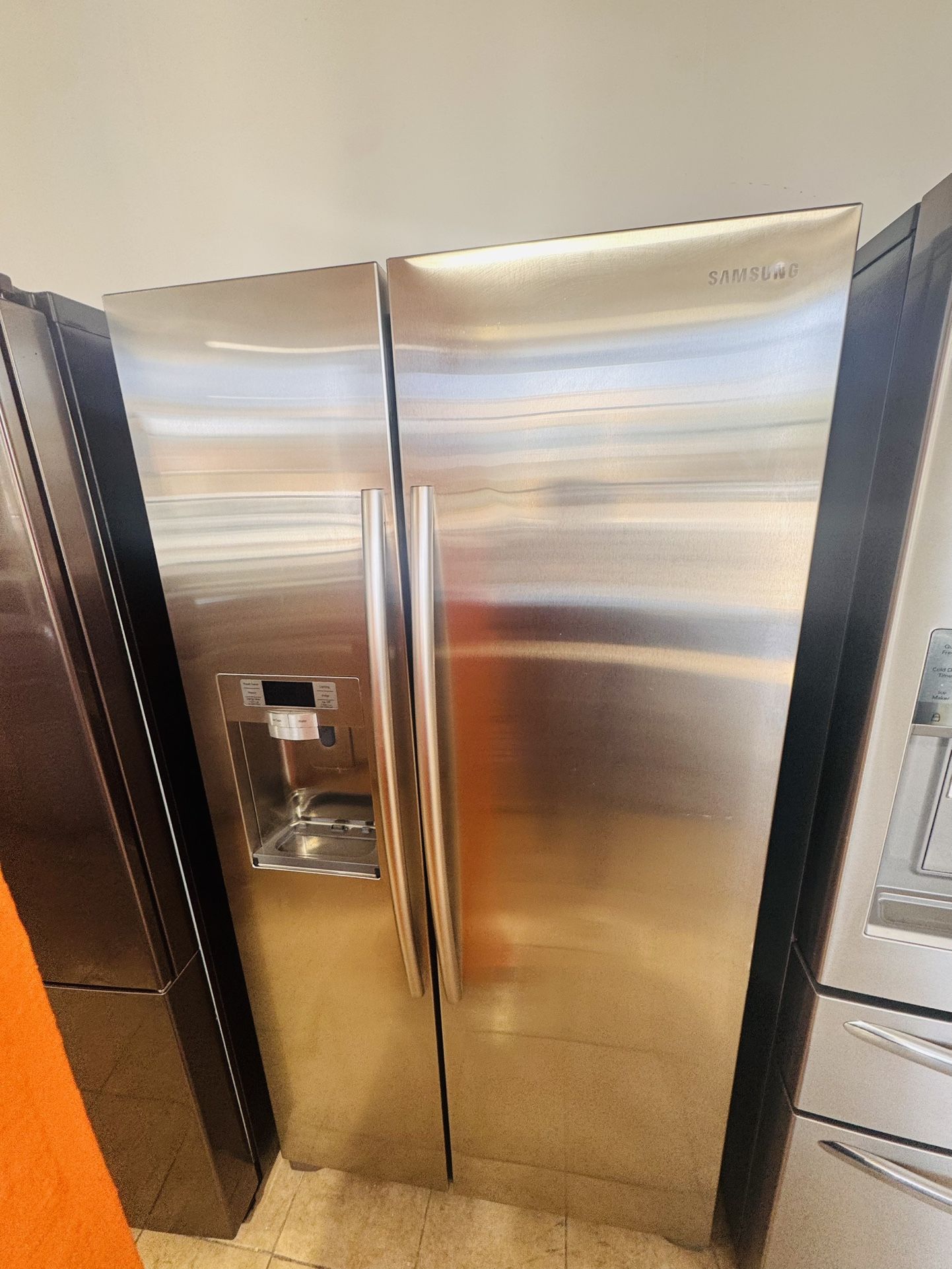 REFRIGERATOR SAMSUNG