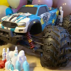 Brand new N Sealed  Extremely Big LAEGENDARY 1:10 Scale 4x4 Off-Road RC Truck - Hobby Grade Brushed Motor Truck