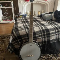Dean Banjo