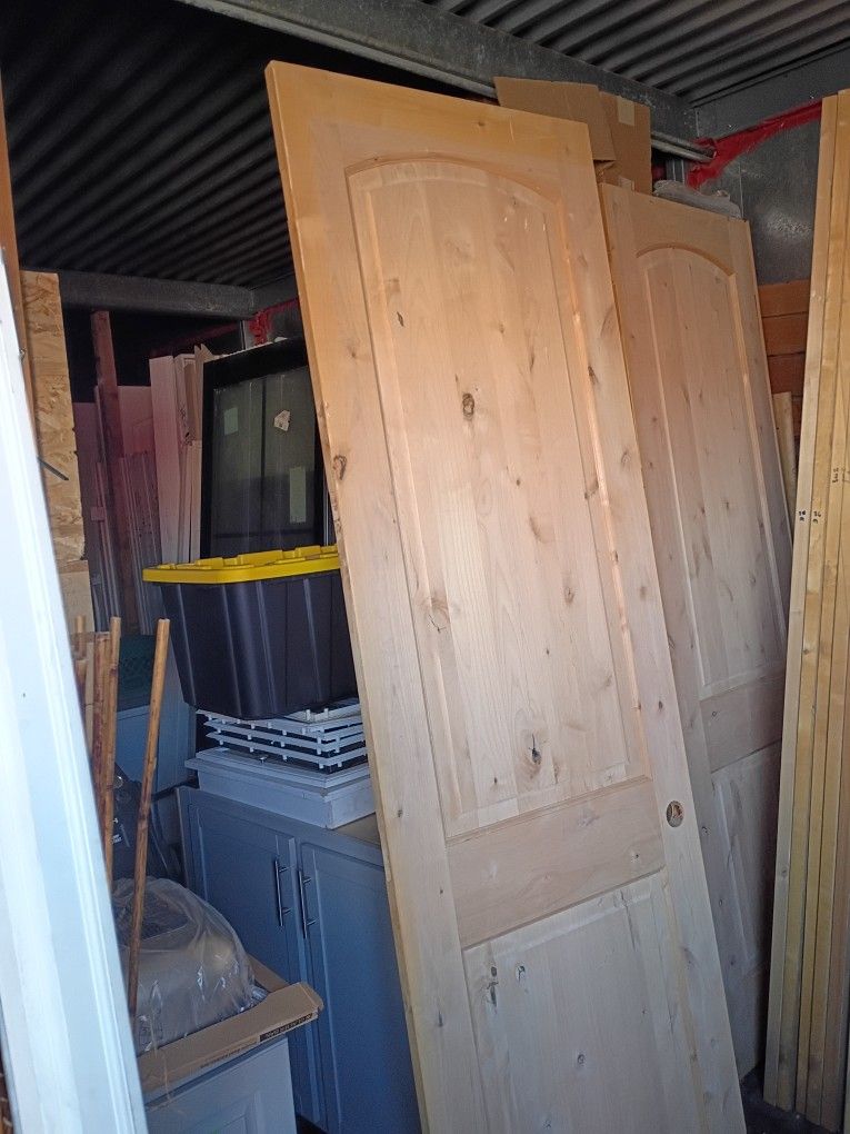 INTERIOR 8 Fts ALDER DOORS