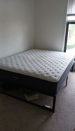 Full size mattress