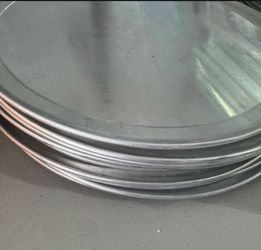 18 16” pizza pans