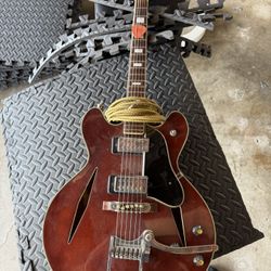 Lyle Guitar