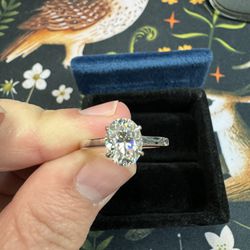New! 3carat- Solitaire Crossover Cathedral Set Engagement Ring