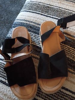 Women's shoes
