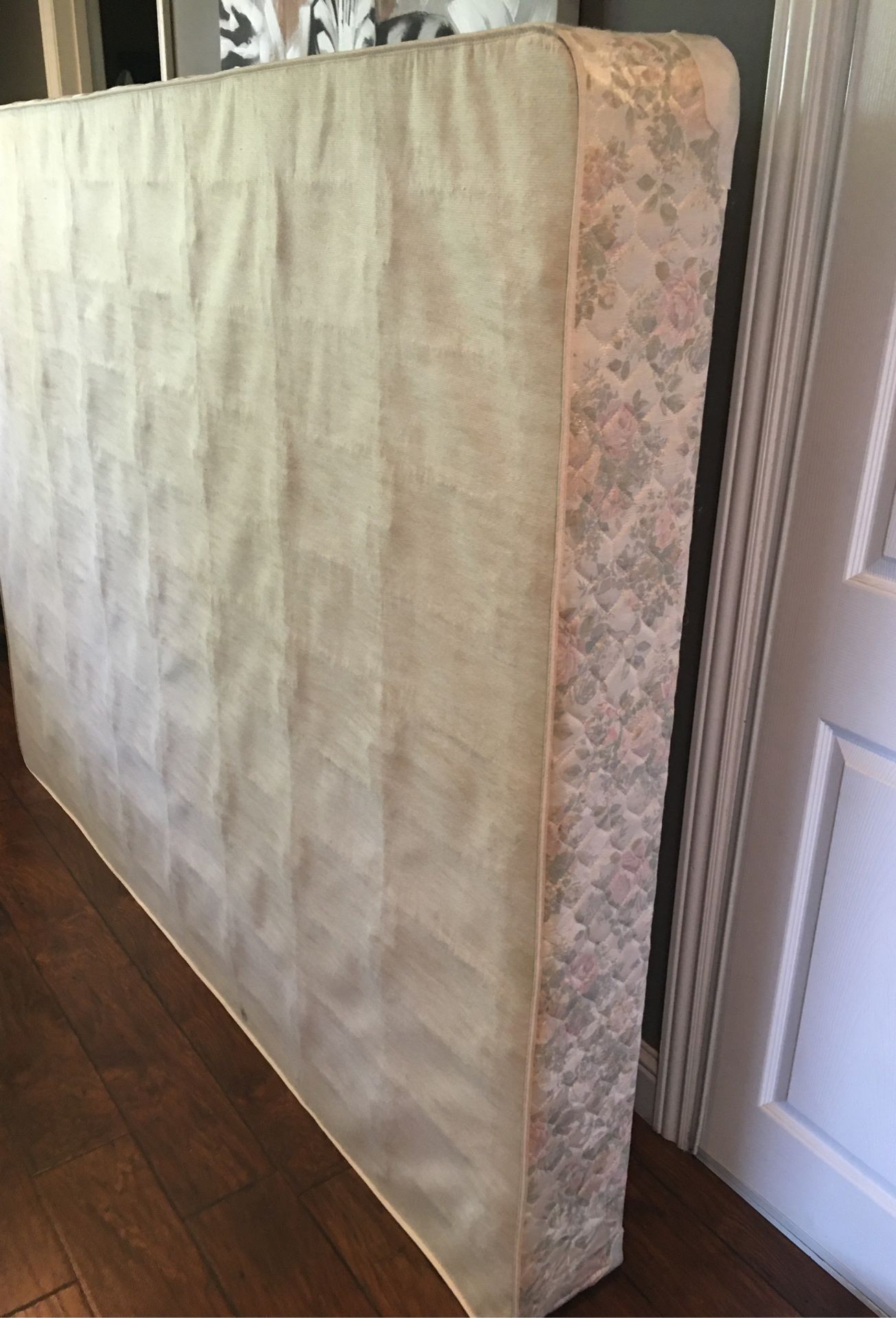 Queen size box spring .