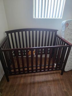 Crib with mattress