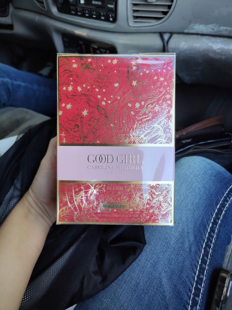 Good Girl Blush Bowtastic Perfume 2.7oz