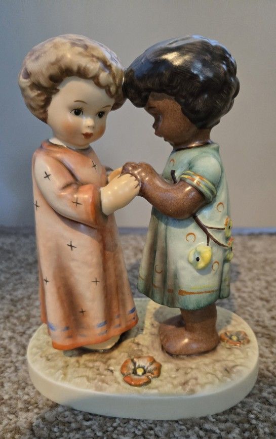 Hummel Figurine Friends Together 