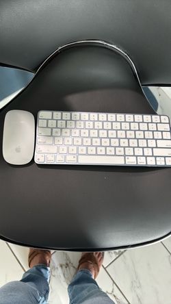 Apple Magic Keyboard and Magic Mouse Set