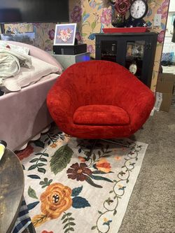 MCM Mid-Century swivel lounge chair in RED