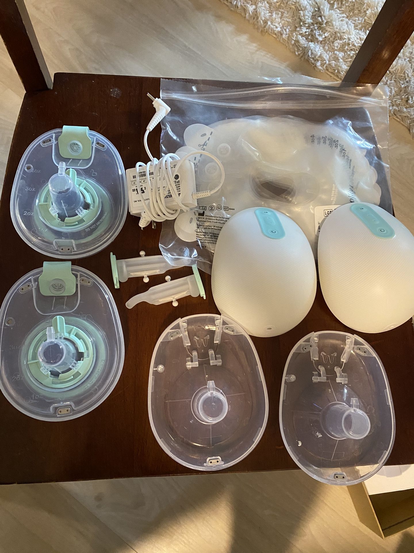 Willow portable breast pump