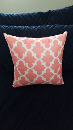 2 coral pillow covers