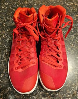 Pre-owned 2016 Nike Hyperdunk "University Red" 844368-662, Men's 11.5