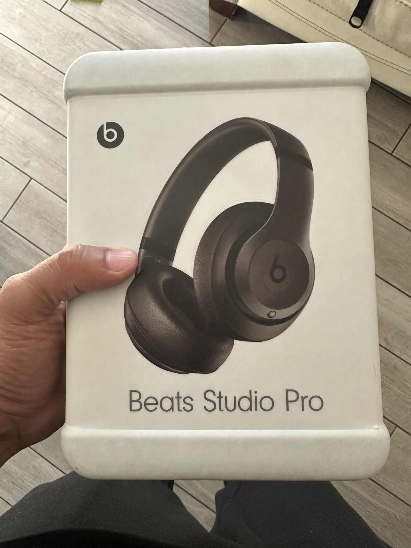 Beats Studio Pro