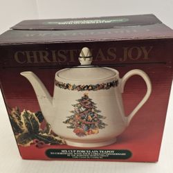Vintage Corning Christmas Joy 6-Cup Teapot 🎄
