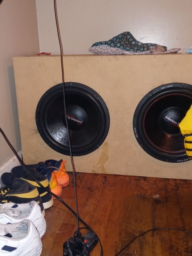 Two American bass 15" Subs And 1800w Aclp Audiopipe Amp