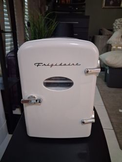 Desk top Fridge