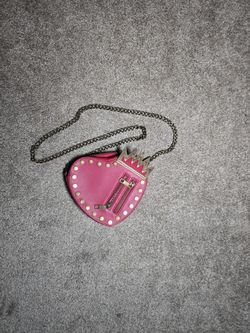 Disney Store Descendants Purse Hand Bag Rebel Heart Tiara Crown Evie HTF