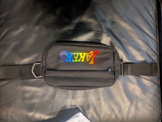 Lakers crossbody pack