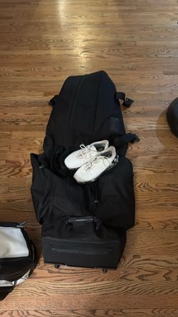 Golf traveler bag with shoes