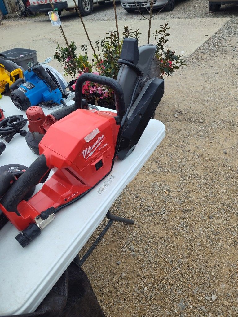 Milwaukee Fuel M18 es de batería Para Concreto