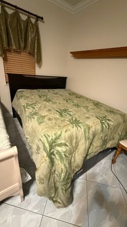 Queen bed
