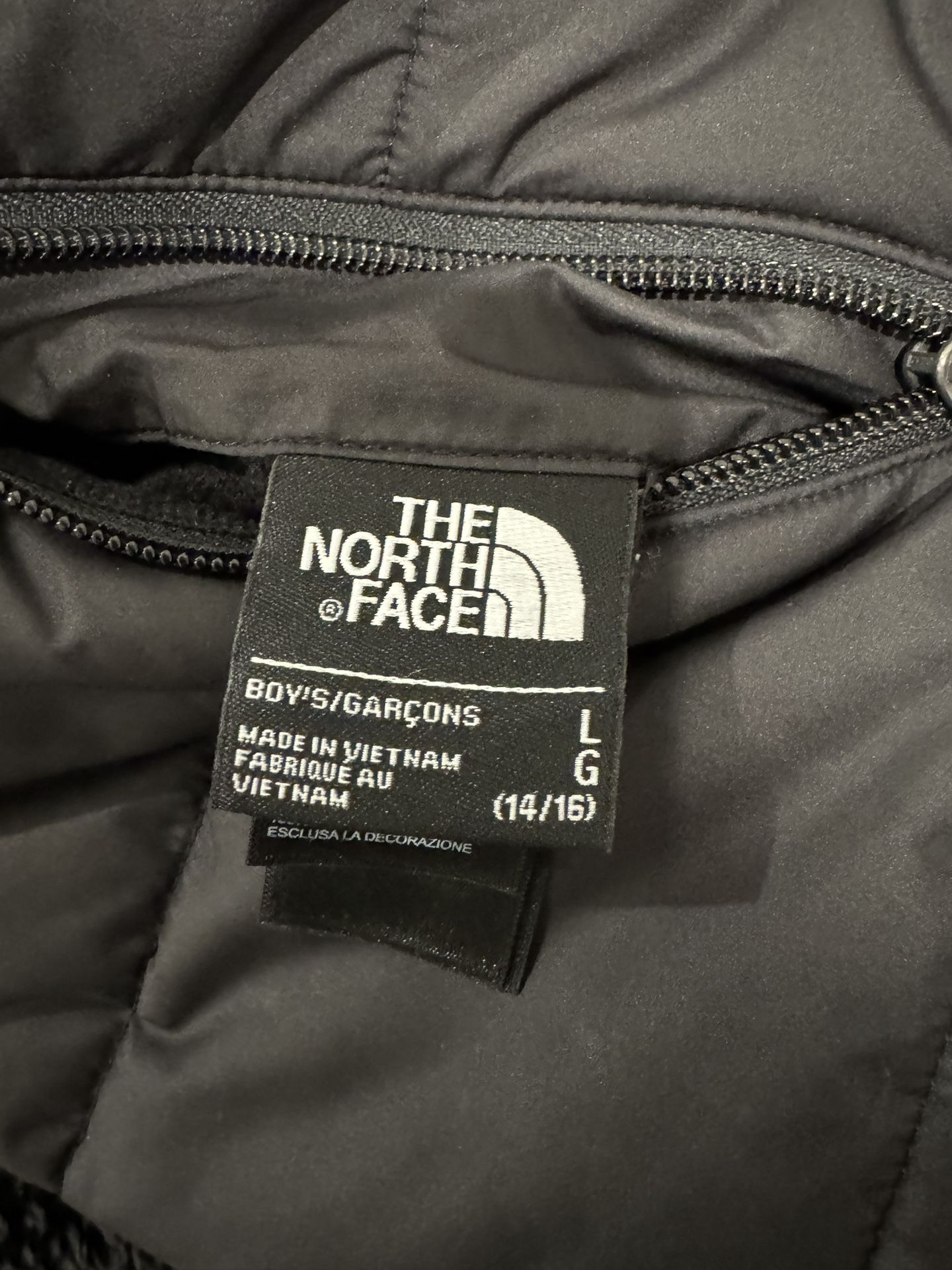 Youth North Face Puffer for Sale in San Pedro, CA - OfferUp