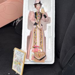 Avon 2004  Mrs. Albee Award Porcelain Doll